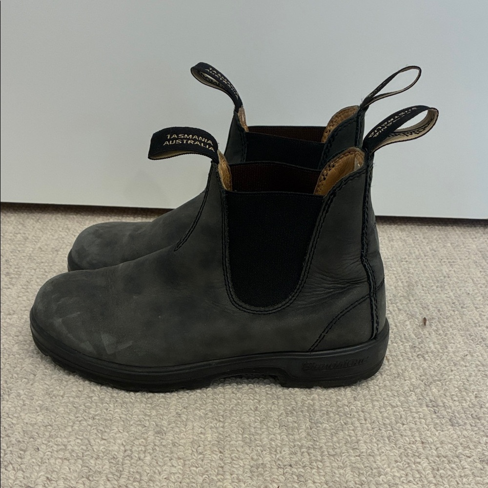 Blundstone Gray Suede Boots